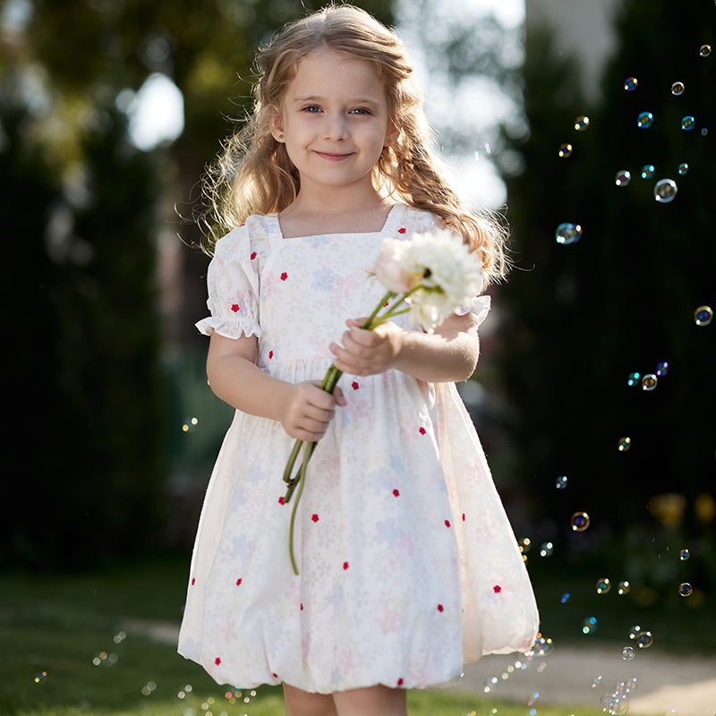 فستان بنات صيفي بأكمام قصيرة مزخرف بطباعة زهرية مع تنورة منفاشية، تصميم أميرة وحلو