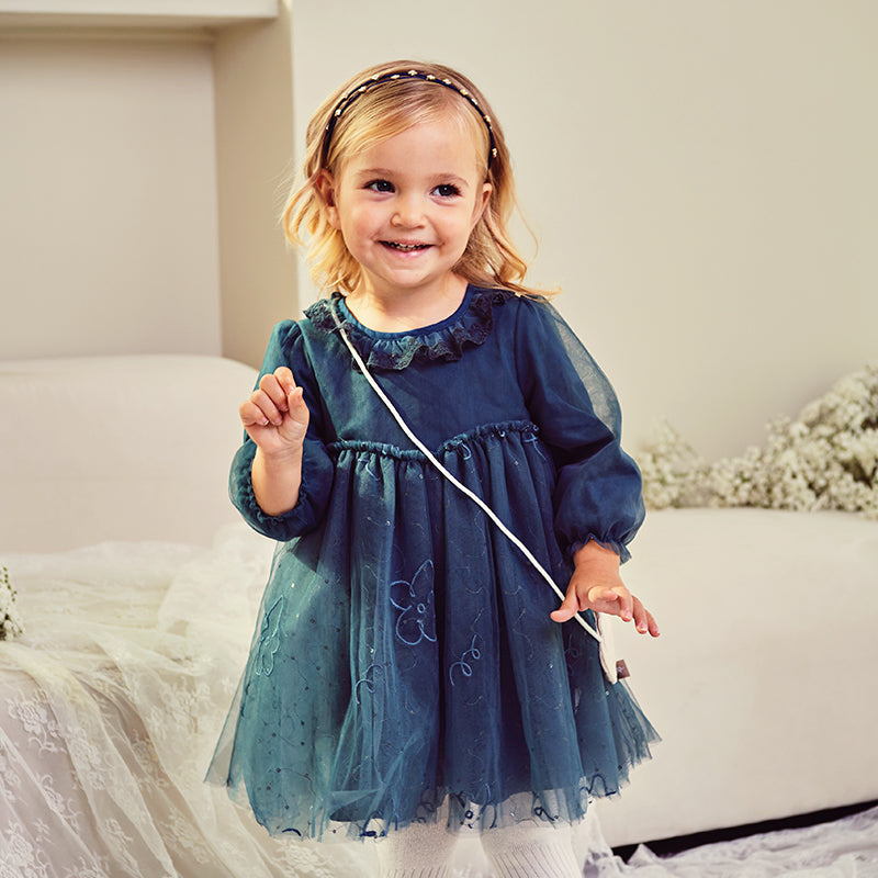 فستان بنات طويل الأكمام من التول باللون أزرق طاووس بأسلوب أميرة (يشمل حقيبة كروس)