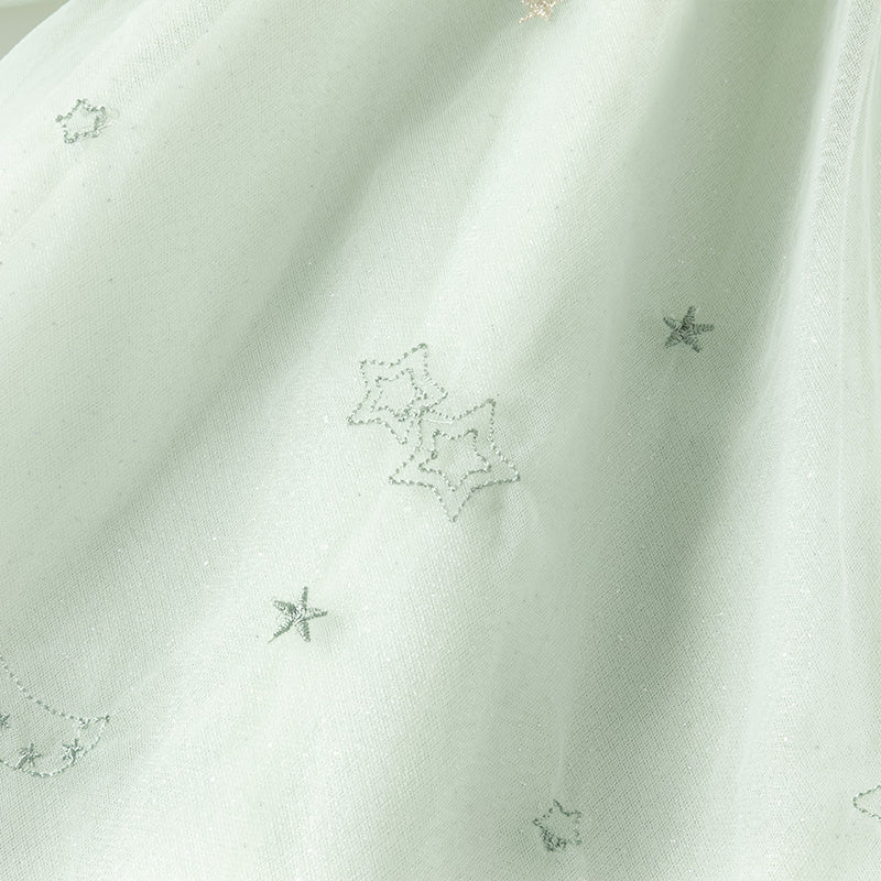 فستان بنات بأكمام طويلة من التول أخضر زنابق الوادي مزين بتطريز أنيق تصميم أميري