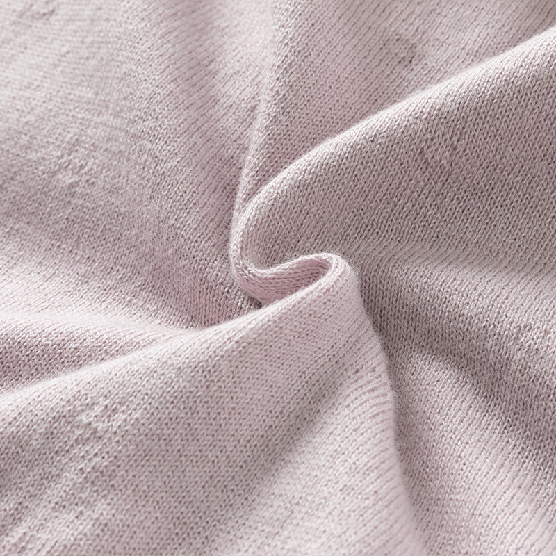 فستان للأطفال بأكمام طويلة من التريكو الأرجواني مع تنورة من التول، بطابع ناعم ومنعش