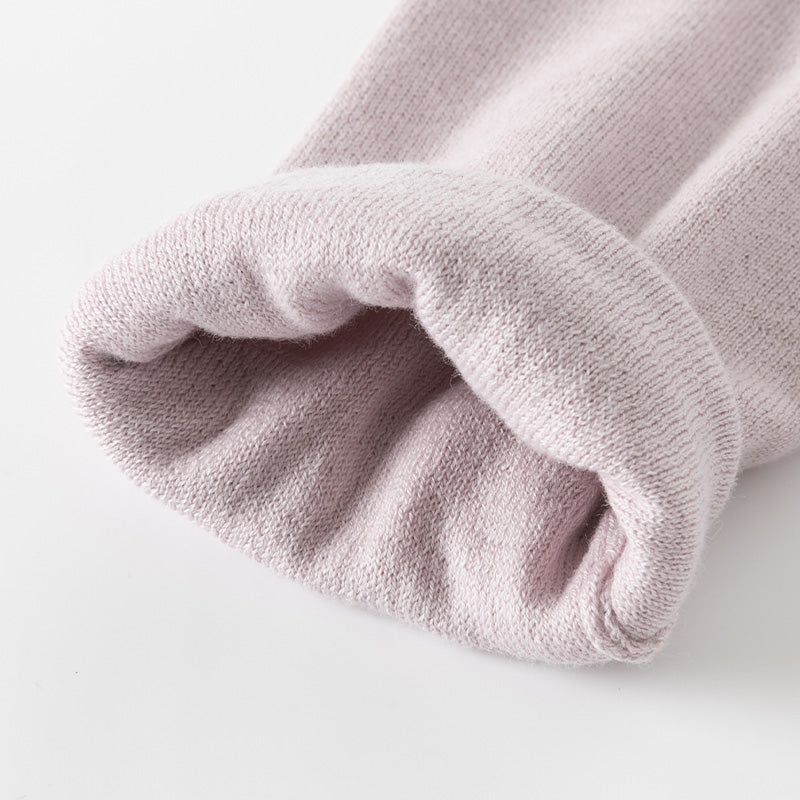 فستان للأطفال بأكمام طويلة من التريكو الأرجواني مع تنورة من التول، بطابع ناعم ومنعش