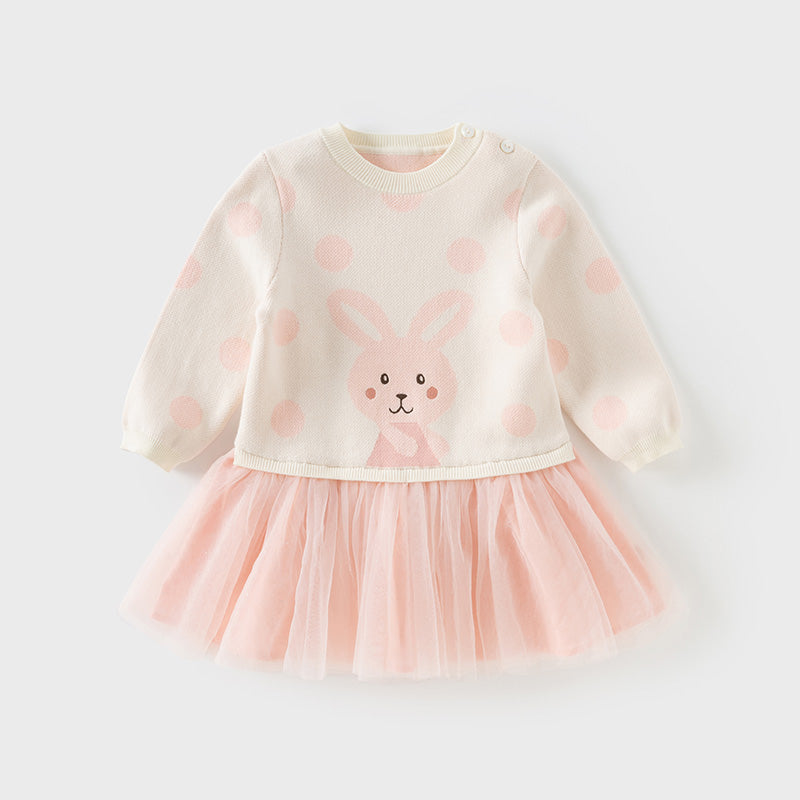 فستان للبنات الصغيرات بأكمام طويلة من التول الوردي مع عناصر محبوكة وزخرفة الأرنب