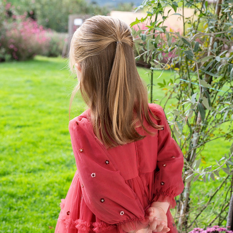 فستان بنات طويل الأكمام من التول باللون الأحمر بأسلوب أميرة