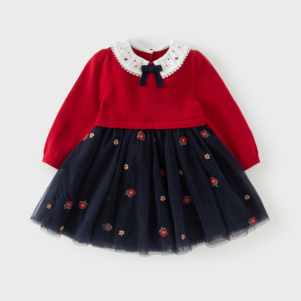 فستان بنات طويل الأكمام باللون الأحمر من قماش محبوك مع تنورة تول بأسلوب أميرة مزينة بتطريز زهور