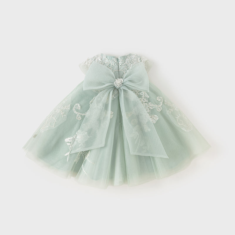 فستان صيفي للبنات باللون الأخضر من التول مع دانتيل مطرز بتصميم فاخر