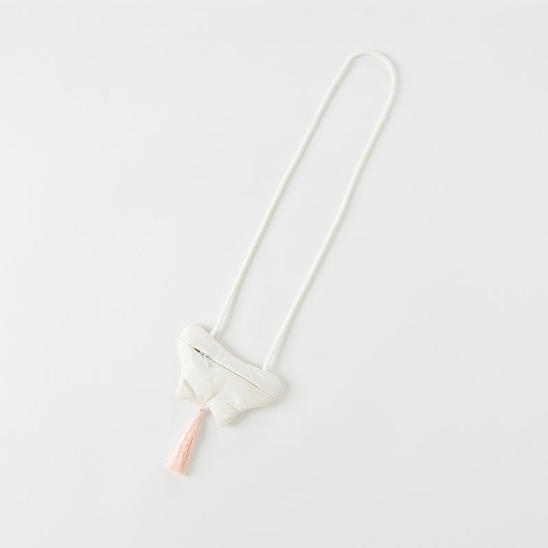 فستان شبكي أبيض صيفي للفتيات مع تطريز ووشاح كتف زخرفي (يشمل حقيبة كروس)