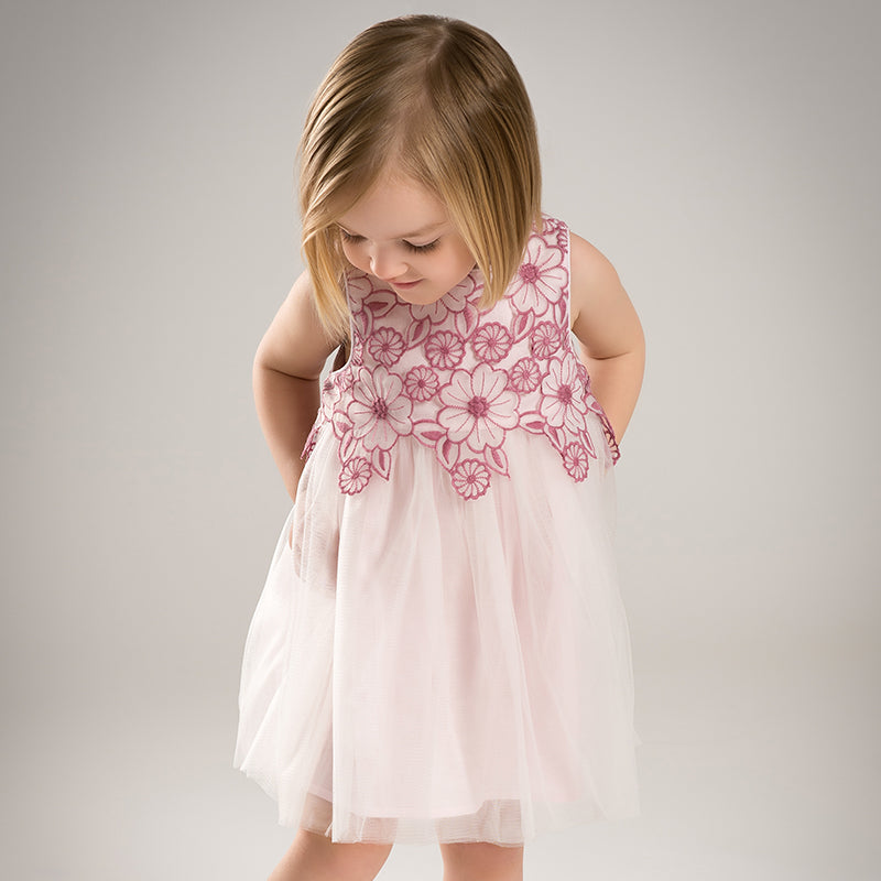 فستان حفلة عيد ميلاد شبكي بدون أكمام للفتيات في الصيف باللون بنفسجي غباري