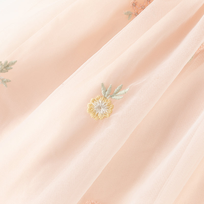 فستان صيفي للبنات الصغيرات من التول الأبيض/الوردي مزين بتطريز زهور بتصميم أميري