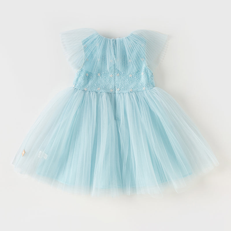 فستان بنات صيفي من التول باللون الأزرق الفاتح مع ياقة دانتيل أنيقة