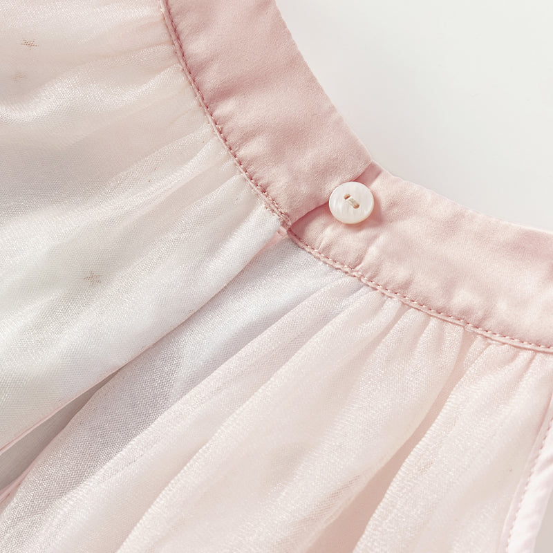 فستان صيفي للبنات الصغيرات من التول الوردي مزين بنجوم من الترتر