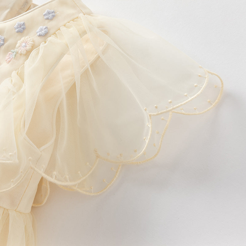 فساتين أميرات صيفية مطرزة باللون الأصفر للبنات الصغيرات