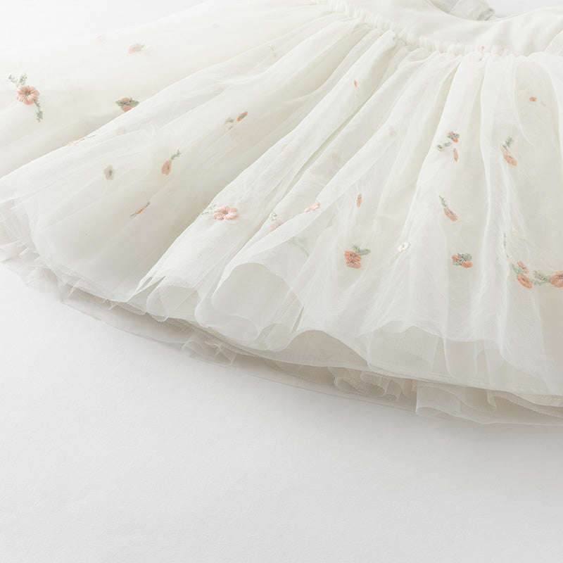 فستان شبكي مزخرف بتطريز الزهور للبنات لصيف باللون الأبيض