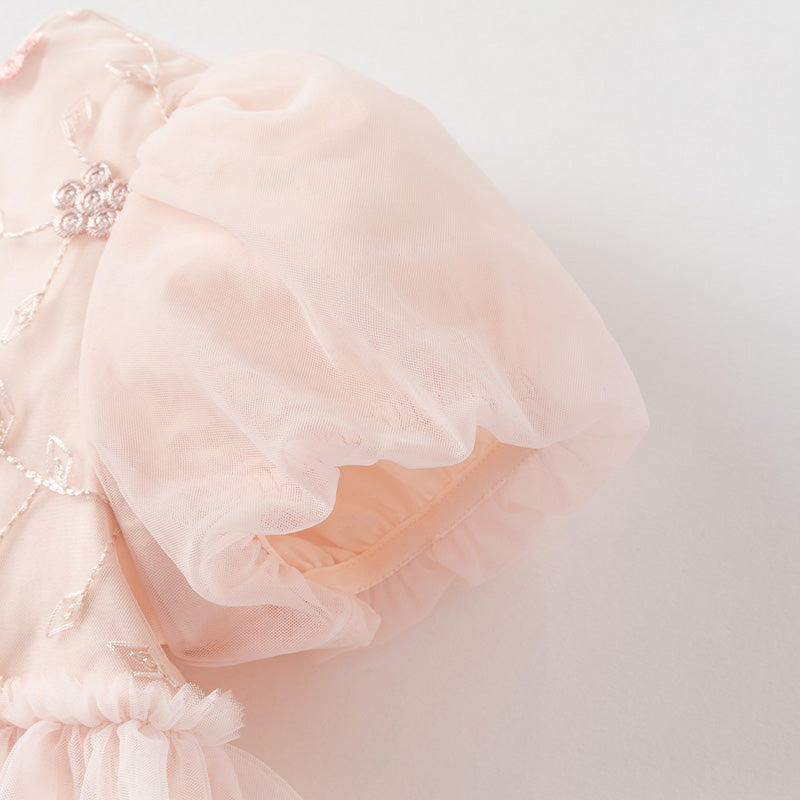 فستان صيفي للبنات الصغيرات من التول الوردي بتدرج ألوان تصميم كيك بأكمام فقاعة لطيفة