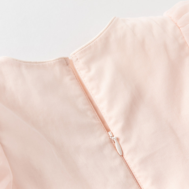 فستان صيفي للبنات الصغيرات من التول الوردي بتدرج ألوان تصميم كيك بأكمام فقاعة لطيفة