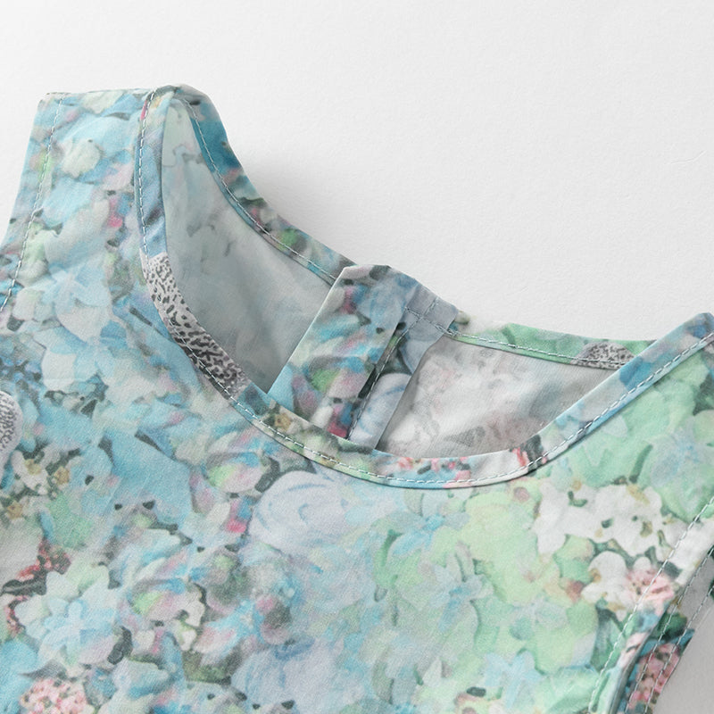 فستان صيفي للبنات الصغيرات بدون أكمام باللون الأزرق الأنيق مع طبعة زهور ومزيج من التول