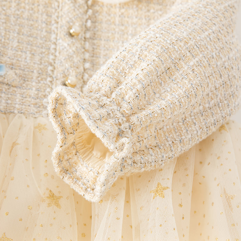 فستان للأطفال بأكمام طويلة من قماش تويد بلون أبيض حليبي مع تنورة من التول، بتصميم كلاسيكي أنيق