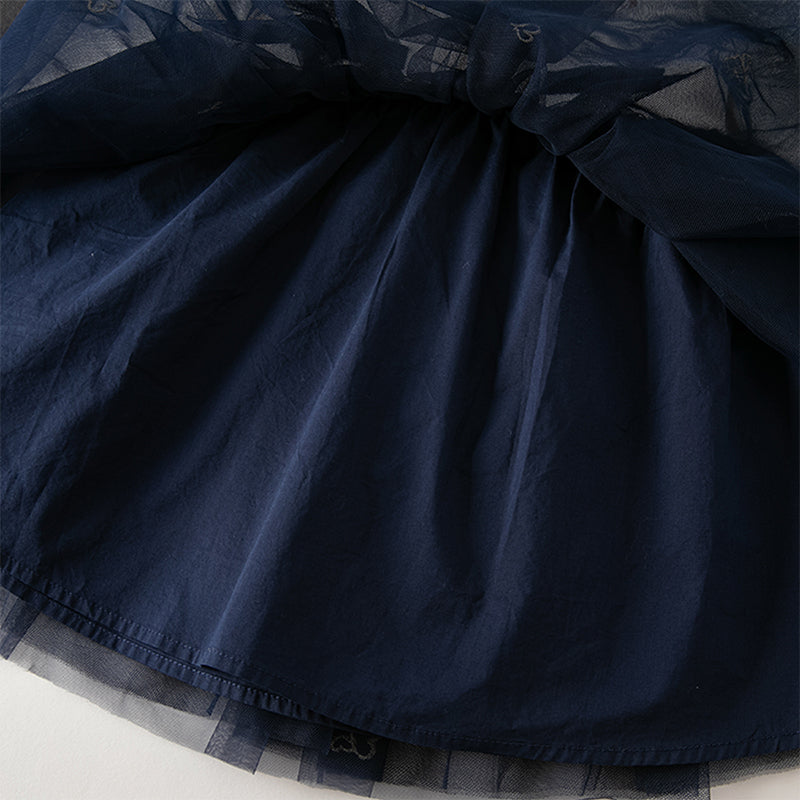 فستان بنات طويل الأكمام من قماش محبوك باللون البيج مع تنورة تول بأسلوب أميرة