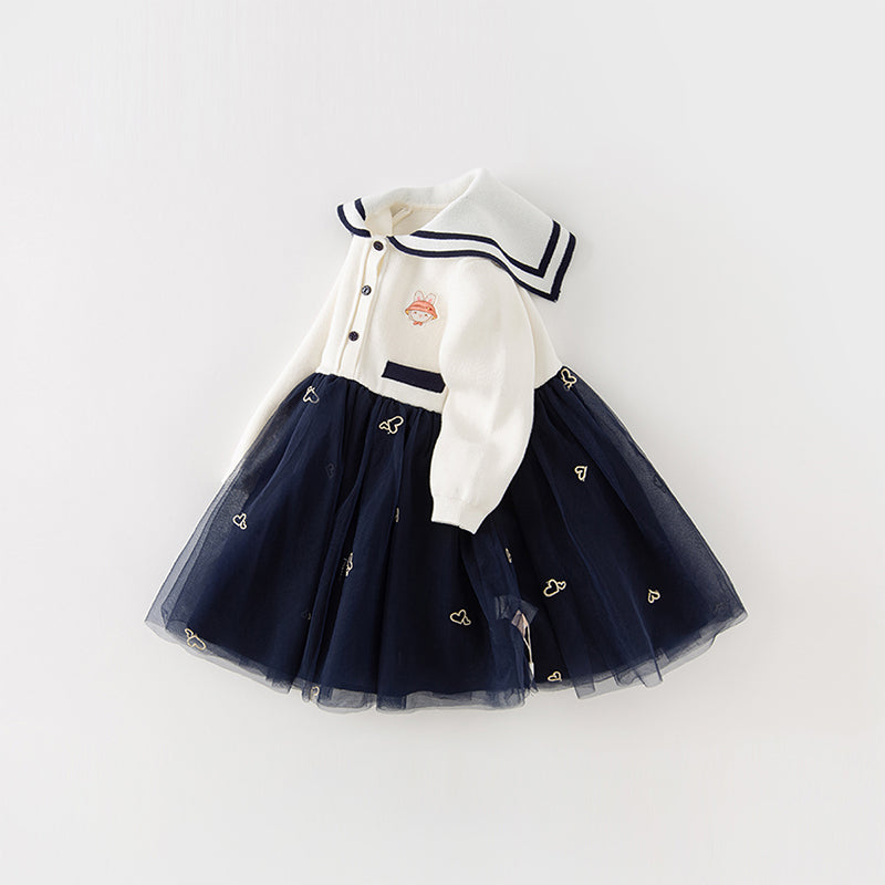 فستان بنات طويل الأكمام من قماش محبوك باللون البيج مع تنورة تول بأسلوب أميرة