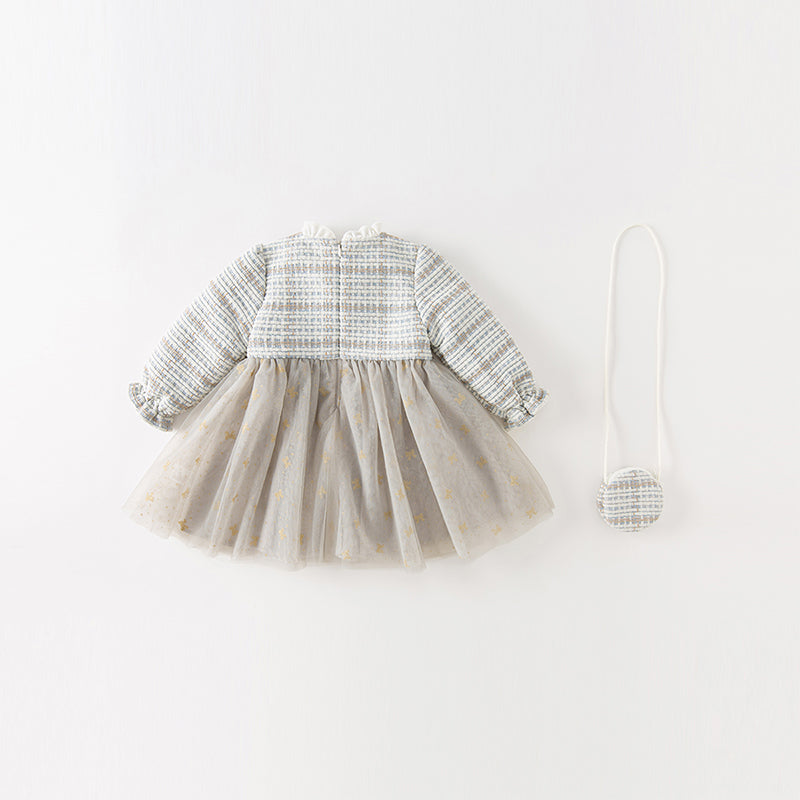 فستان بنات بأكمام طويلة باللون الأزرق الفاتح من قماش تويد محبوك مع تنورة تول بأسلوب أميرة (يشمل حقيبة كروس)