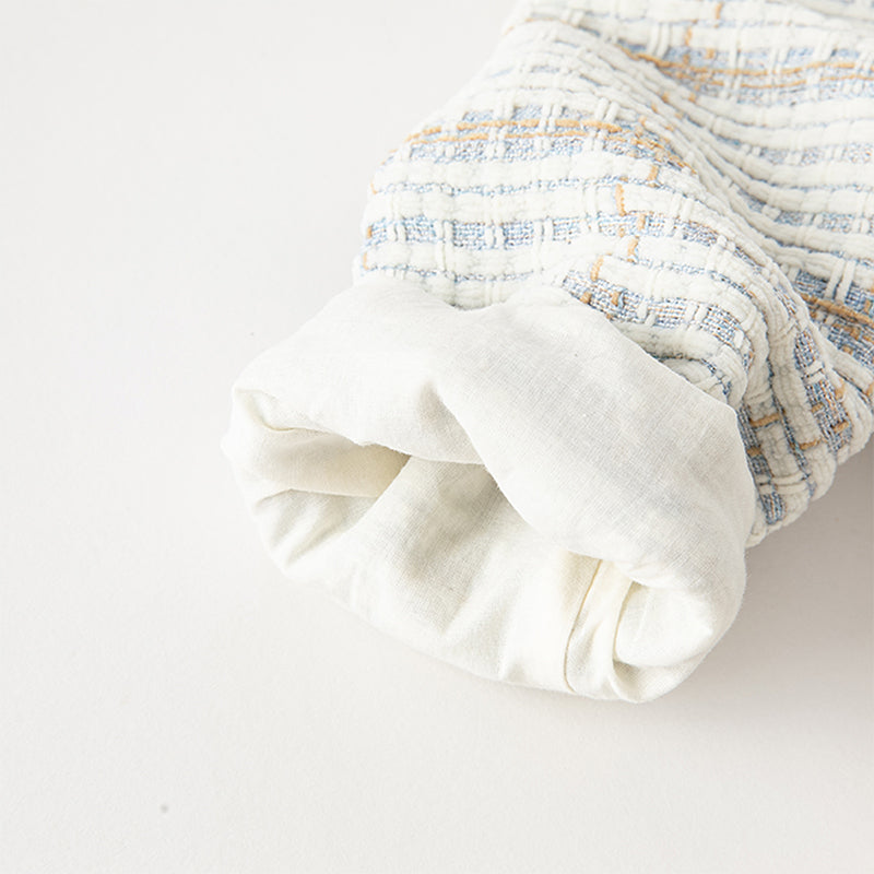 فستان بنات بأكمام طويلة باللون الأزرق الفاتح من قماش تويد محبوك مع تنورة تول بأسلوب أميرة (يشمل حقيبة كروس)