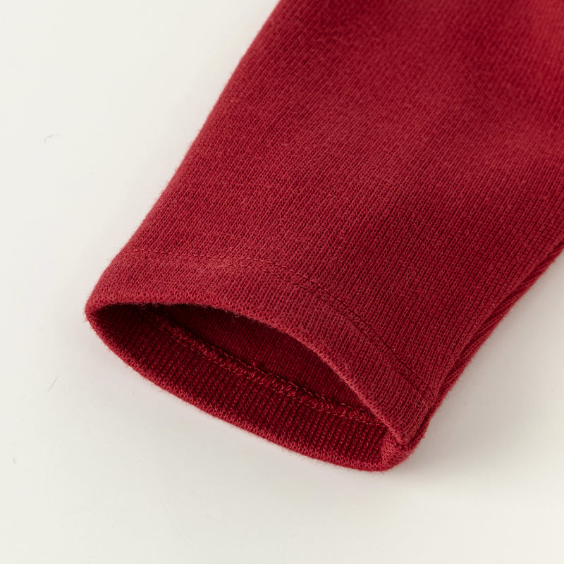 فستان بنات بأكمام طويلة من قماش محبوك باللون الخمري مع تنورة تول بأسلوب أميرة