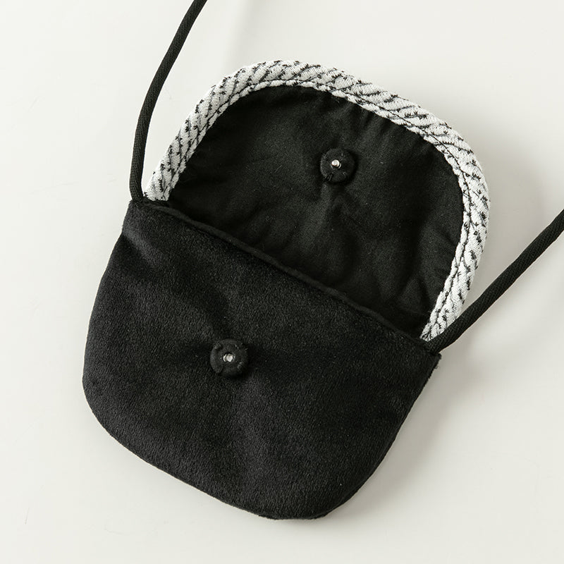 فستان بنات طويل الأكمام من قماش تويد أسود وأبيض مع تنورة تول باللون البيج بأسلوب أميرة