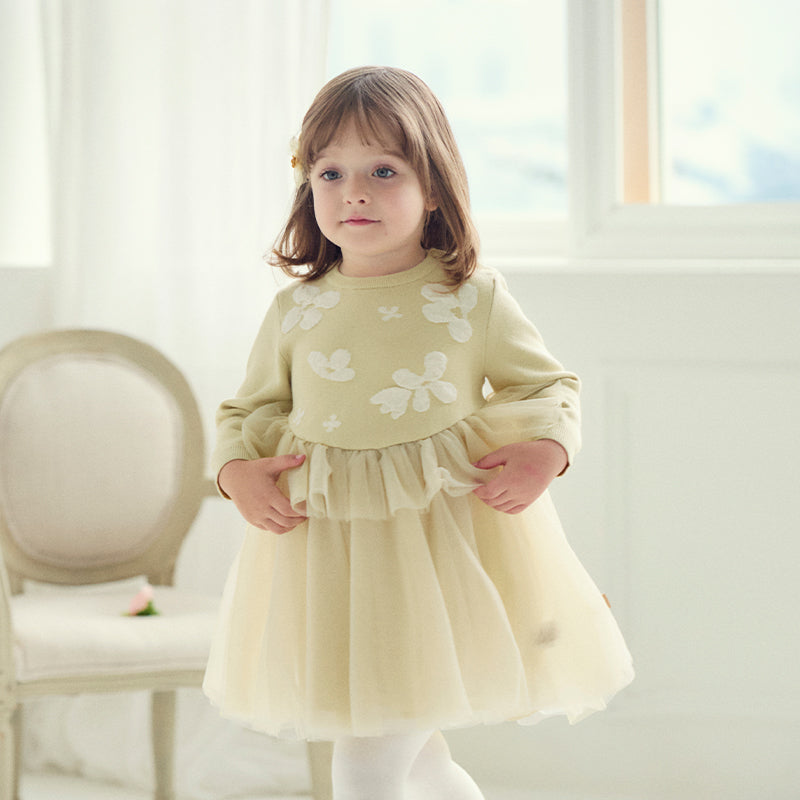 فستان بنات بأكمام طويلة باللون الأصفر بقماش محبوك وتنورة تول، ستايل كاجوال راقٍ