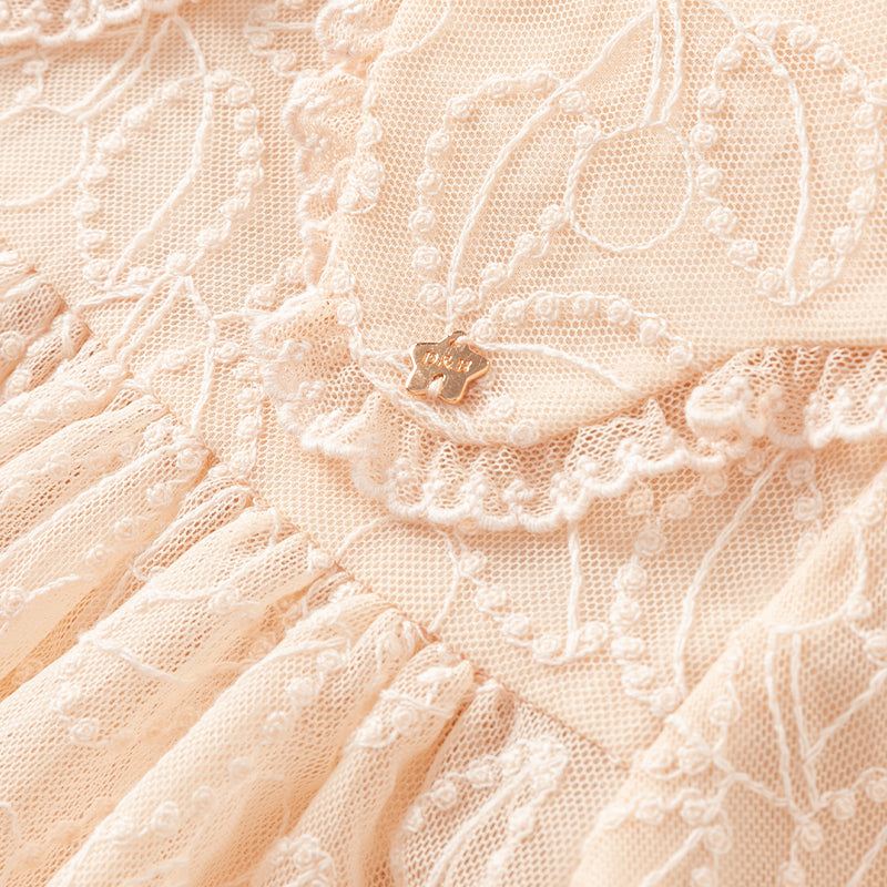 فستان بنات طويل الأكمام من التول باللون الوردي الفاتح بأسلوب أنيق