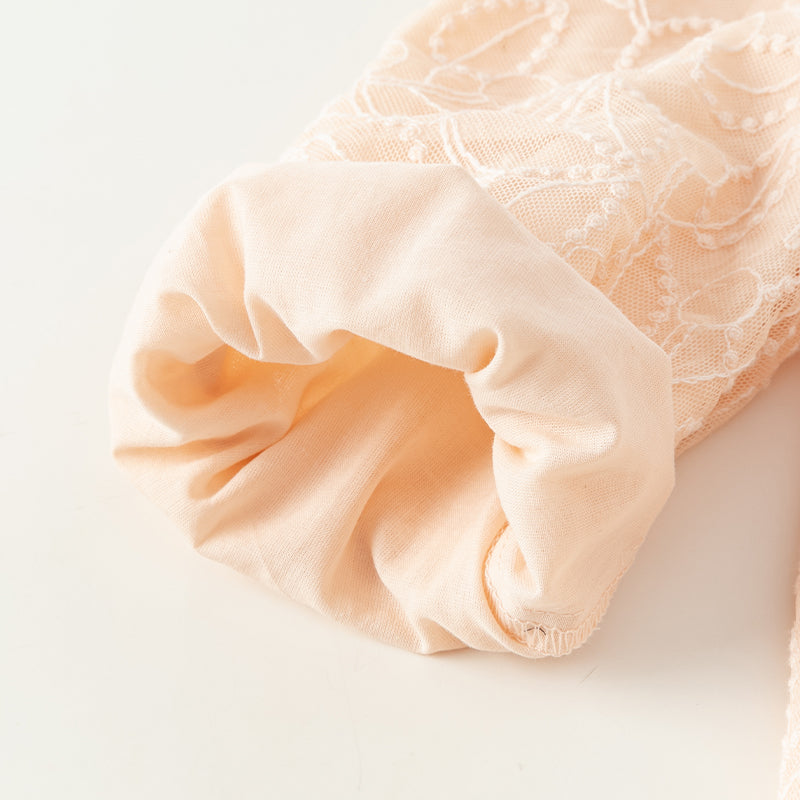 فستان بنات طويل الأكمام من التول باللون الوردي الفاتح بأسلوب أنيق