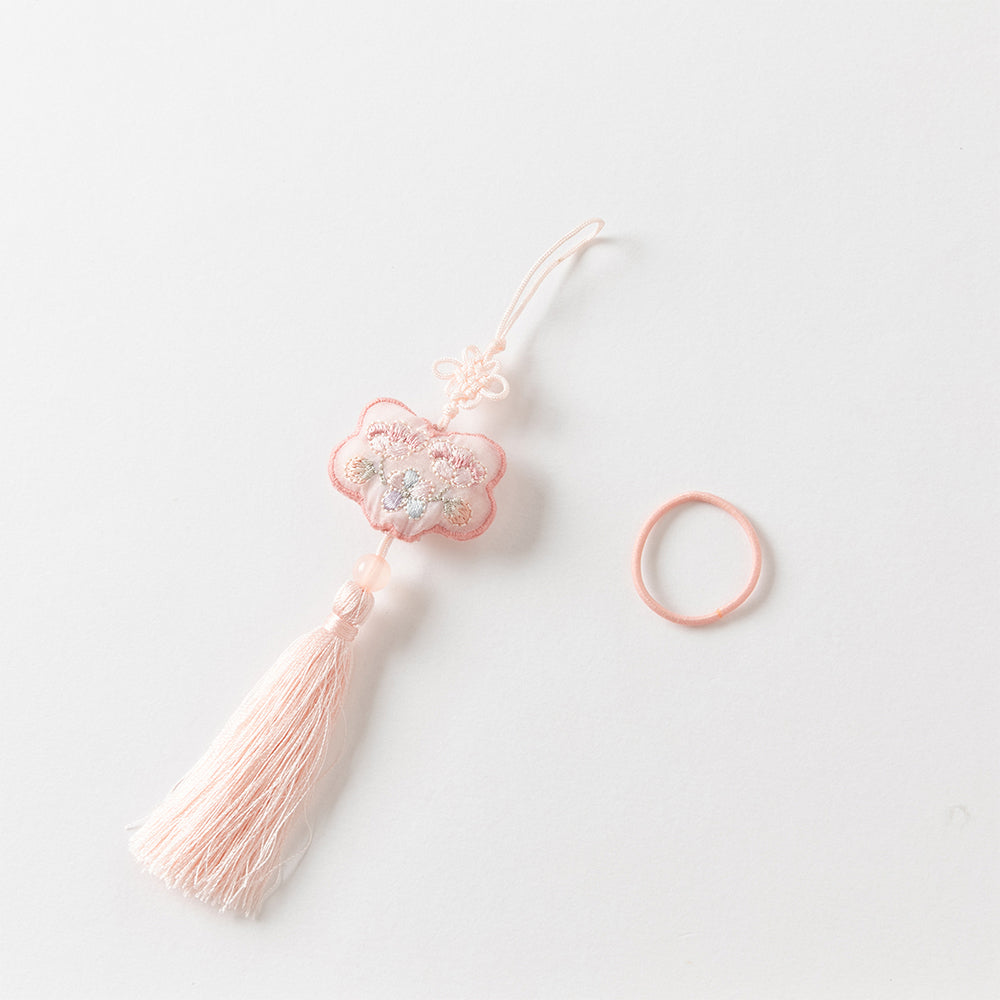 فستان بنات طويل الأكمام من التول باللون الوردي بأسلوب صيني عصري (يشمل زينة تدلي من الخيوط الصينية)