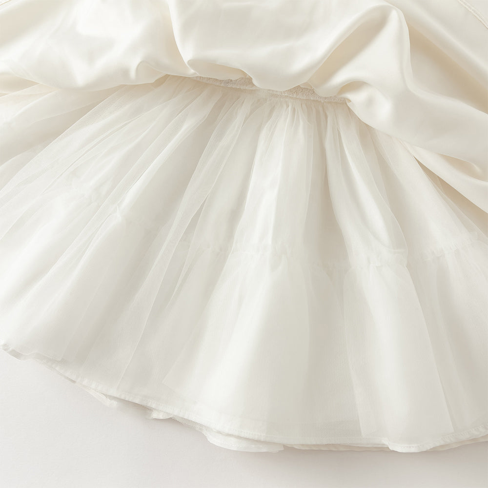 فستان أميرة للبنات الصغيرات بأكمام طويلة من التول الأبيض بتصميم فاخر مزين بزهرات ثلاثية الأبعاد قابلة للإزالة