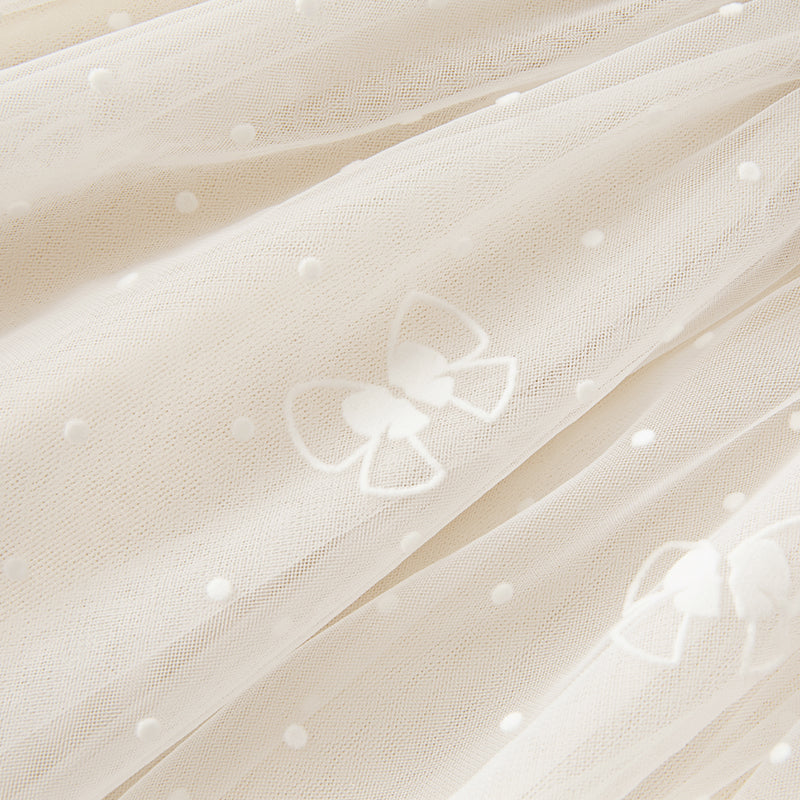 فستان بنات طويل الأكمام باللون الأبيض الحليبي من قماش تويد كلاسيكي محبوك مع تنورة تول بأسلوب أميرة