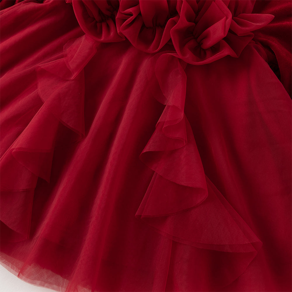 فستان أميرة بناتي مخملي أحمر مع تنورة تول بأكمام طويلة – تصميم شتوي مزين بالورود المكشكشة