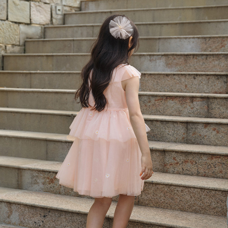 فستان بنات صيفي من التول باللون الوردي بأسلوب أميرة