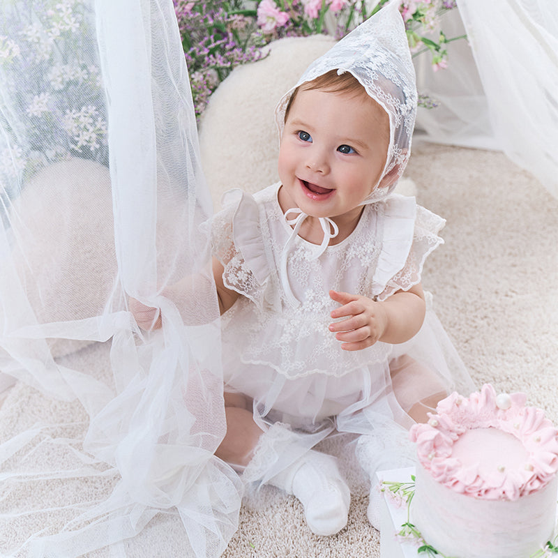 فستان رومبر دانتيل بيج للرضيعات مع قبعة متناسقة