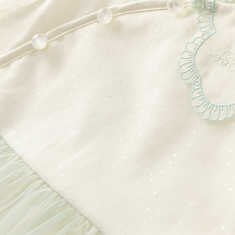 فستان بنات طويل الأكمام من التول باللون الأخضر الفاتح بأسلوب صيني عصري