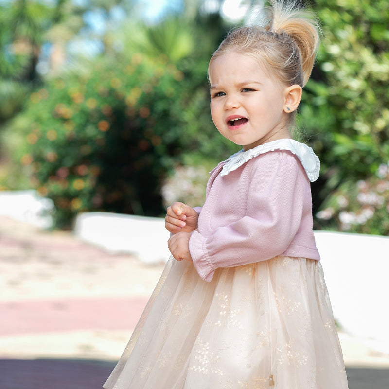 فستان بنات طويل الأكمام بقماش محاك باللون البنفسجي الغباري مع تنورة تول بأسلوب أميرة