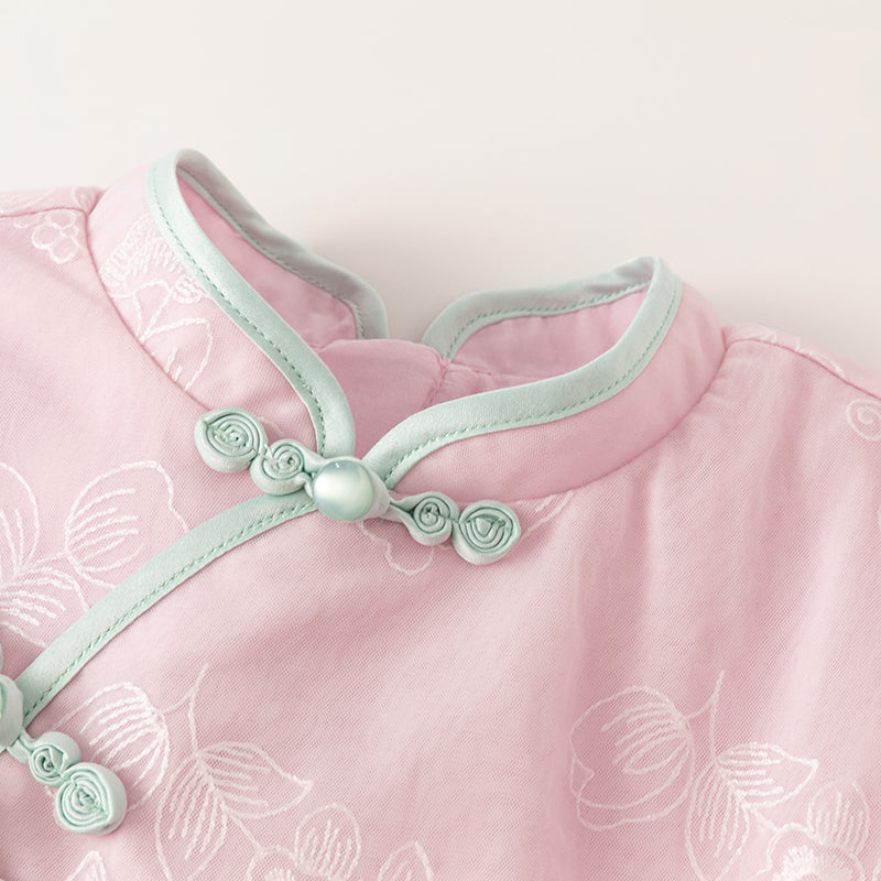 فستان للبنات الصغيرات من التول الوردي بأكمام طويلة بتصميم صيني مع تطريز (يشمل قطعة زينة)