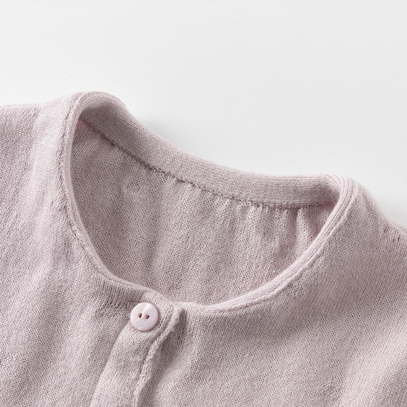 فستان للأطفال بأكمام طويلة من التريكو الأرجواني مع تنورة من التول، بطابع ناعم ومنعش