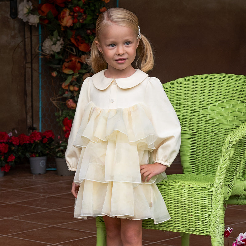 فستان بنات طويل الأكمام من التول باللون الأصفر مع تنورة متعددة الطبقات بأسلوب لطيف