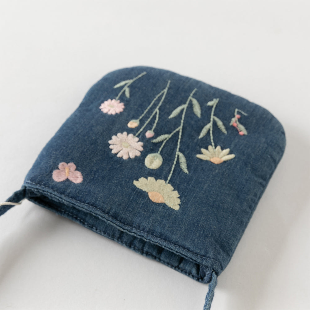 حقيبة كروس بودي جينز زرقاء للبنات بتطريز صيني عصري