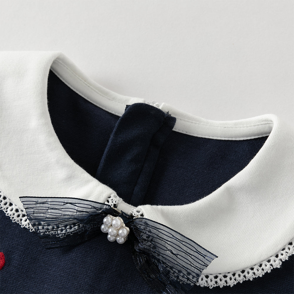 فستان بنات طويل الأكمام باللون الكحلي مع زينة فراشة من التول قابلة للإزالة