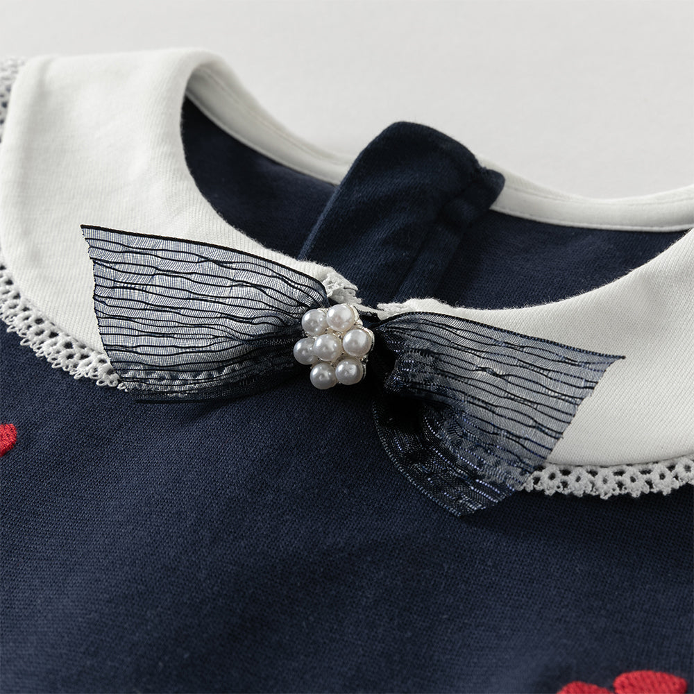 فستان بنات طويل الأكمام باللون الكحلي مع زينة فراشة من التول قابلة للإزالة