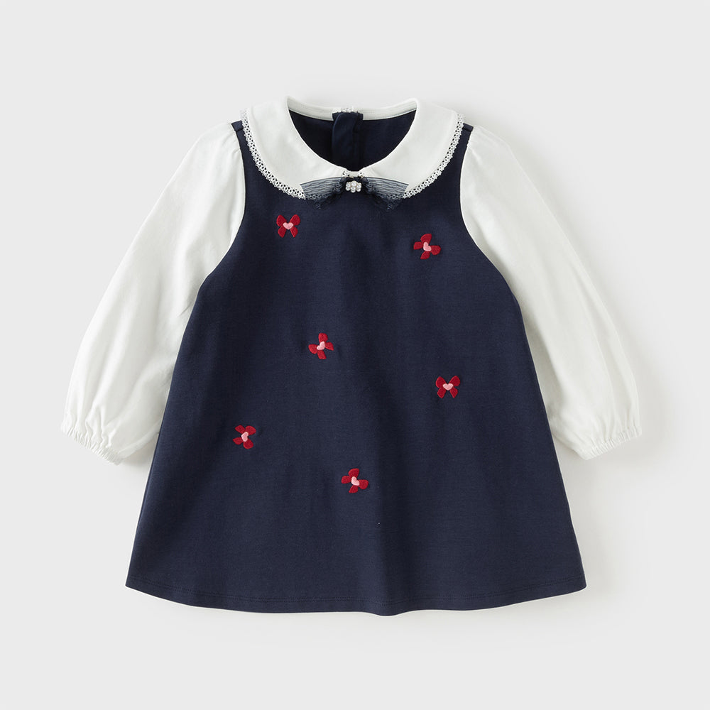 فستان بنات طويل الأكمام باللون الكحلي مع زينة فراشة من التول قابلة للإزالة