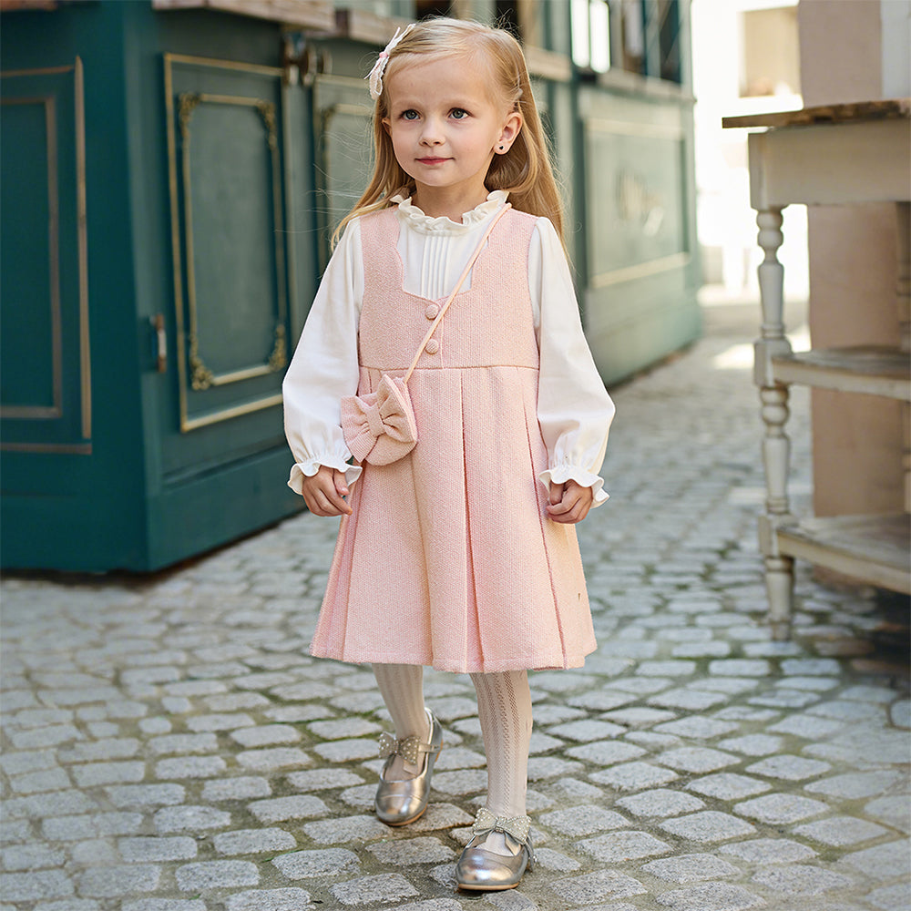 فستان بنات بأكمام طويلة باللون الوردي من قماش تويد كلاسيكي (يشمل حقيبة كروس)