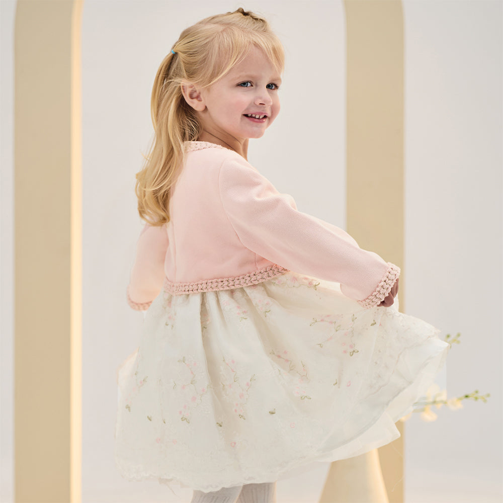 فستان بنات بأكمام طويلة باللون الوردي من قماش تويد مع تنورة تول بأسلوب أميرة