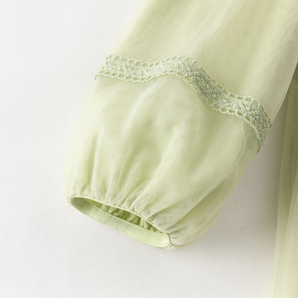 فستان أميرة بناتي من التول بأكمام طويلة باللون الأخضر بتصميم أنيق وتطريز راقٍ