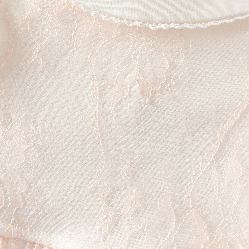 رومبر قطن أبيض للبنات مع تغطية دانتيل وردية - رومبر بياقة بيتر بان وحواف متدرجة مع أزرار كاملة