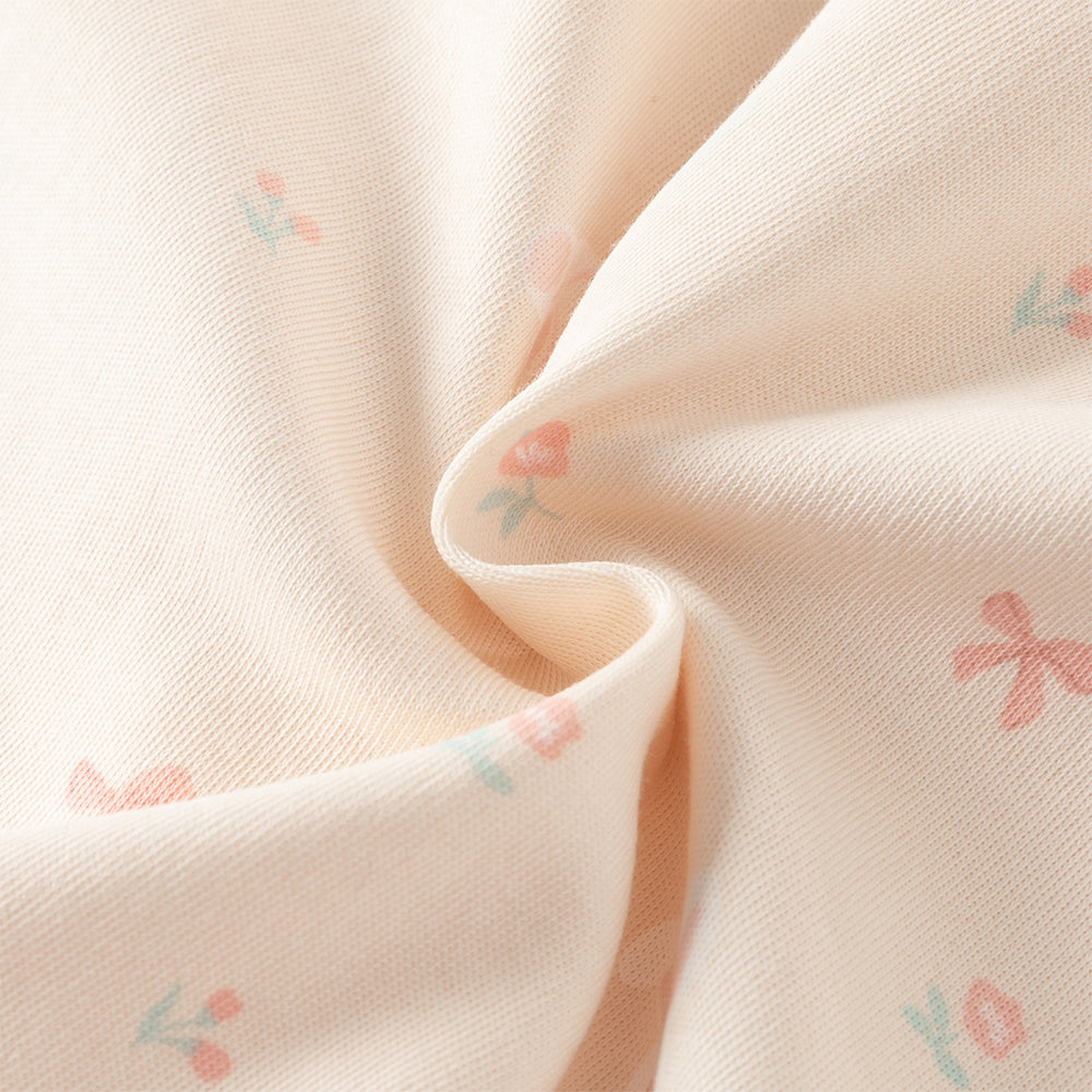 رومبر بناتي بطبعة وردية للرضع – ياقة بيتر بان مع تصميم حمالات مزين بفيونكات