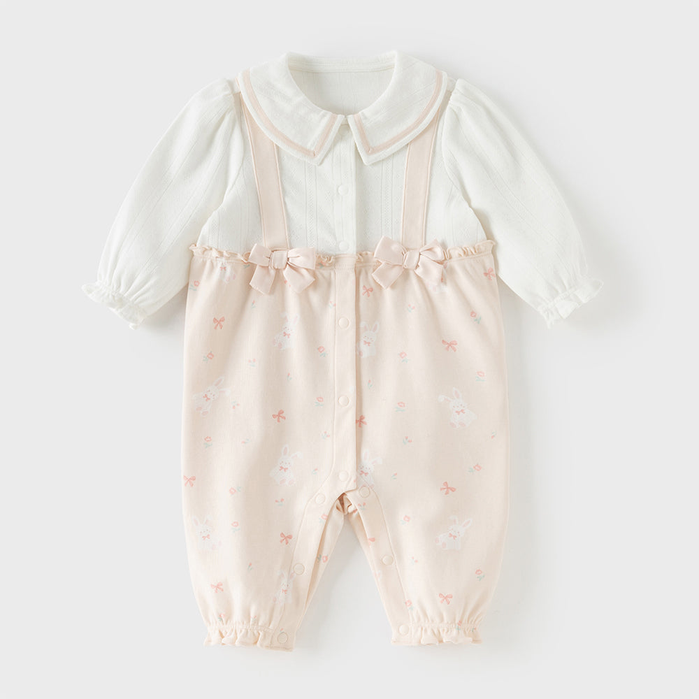 رومبر بناتي بطبعة وردية للرضع – ياقة بيتر بان مع تصميم حمالات مزين بفيونكات